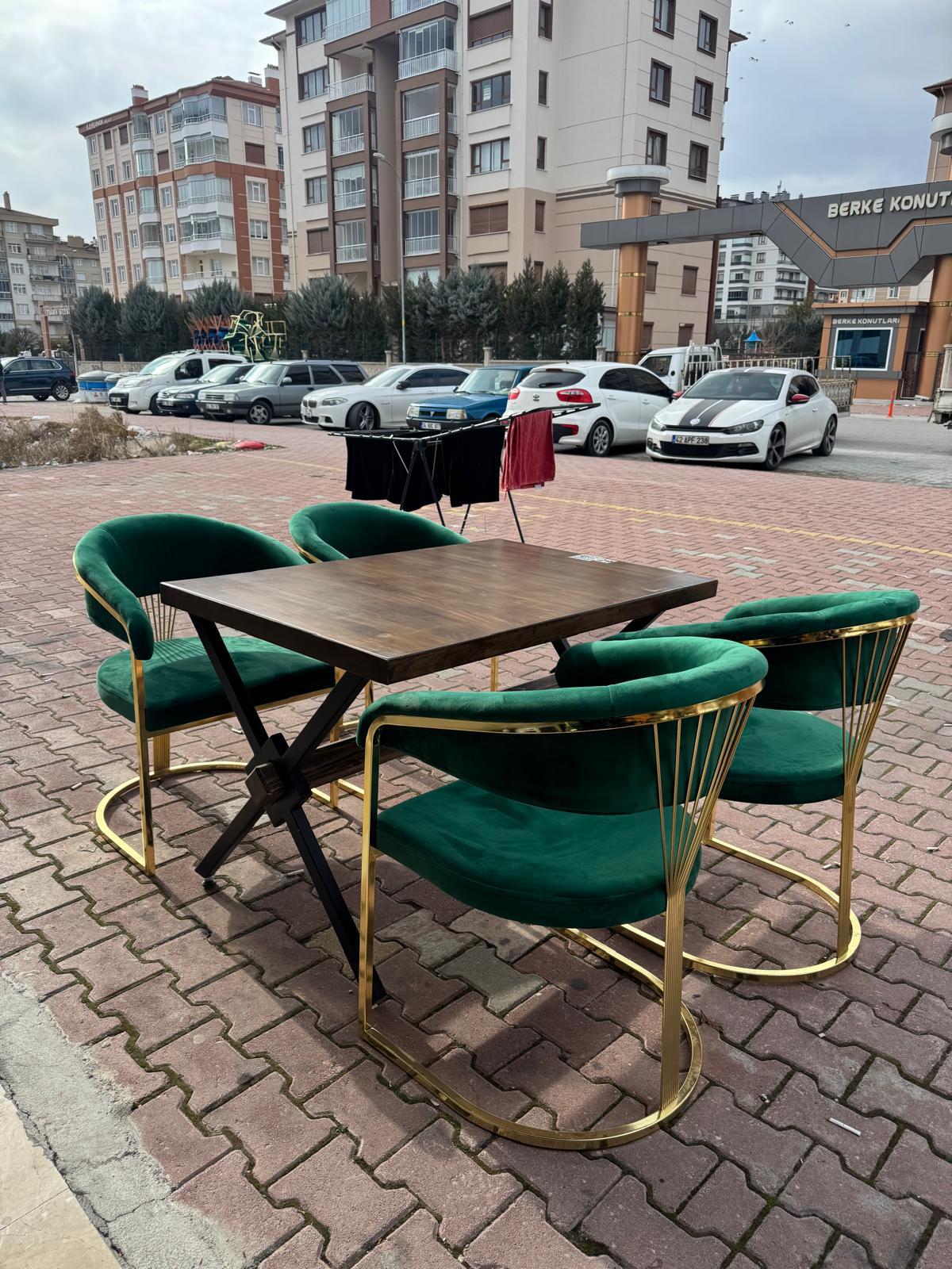 Lüks Bahçe Takımı